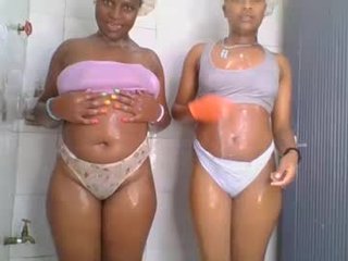 realysweets 0 y. o. english cam girl show his beauty legs online