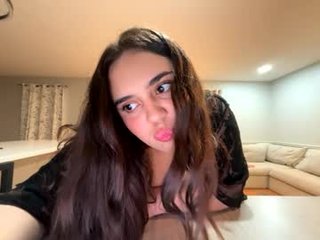 layaslittlelibrary 0 y. o. 