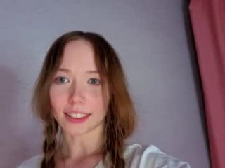 pearly_peach_ 18 y. o. 