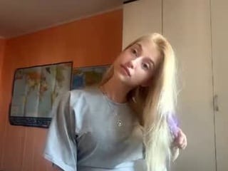 sabinamccrohan 18 y. o. 