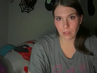 kinkycreative 0 y. o. domina cam girl loves dirty live sex in the chatroom