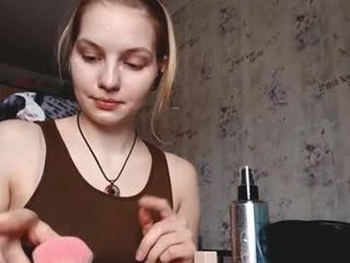 maddiecager 18 y. o. 