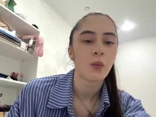 evitamoodie 18 y. o. 