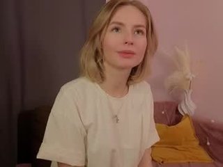 gwenkevwitch 20 y. o. 