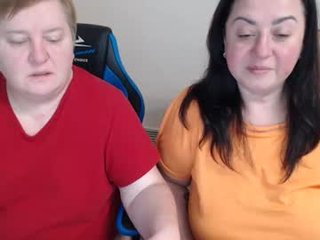 hotfiremommy 45 y. o. horny couple adores fucking online