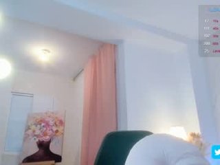 rubijasper18 23 y. o. blonde cam girl with big boobs teaching how to have sex