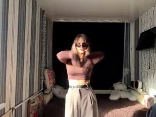 bunnytrussel 18 y. o. 