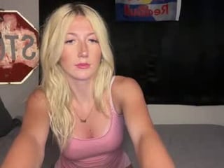 xoxovaleriee 18 y. o. 
