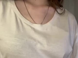 mia_sincere 18 y. o. cam girl in beautiful lingerie girl shows off her pussy on camera