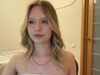mollieadamek 19 y. o. 