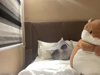 asianbunny10 0 y. o. 