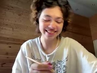 shaunnamallinak 18 y. o. 