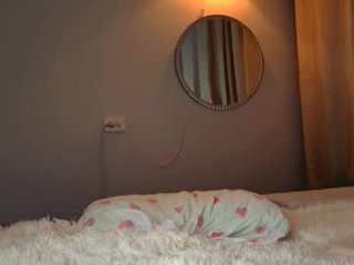 carmen__crybaby 19 y. o. blonde cam girl enters world of BDSM fantasy, bondage, sexual submission and rough anal sex