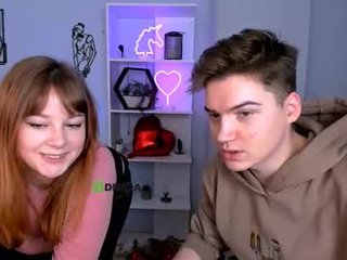 didi_meow 0 y. o. cam girl showing big tits and big ass