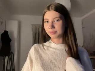 lindseysales 18 y. o. 