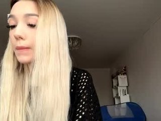 maybellauletta 18 y. o. 