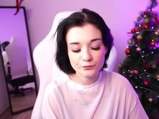 lucy_kitty17 18 y. o. 