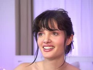 emmasnoow 18 y. o. domina cam girl loves dirty live sex in the chatroom