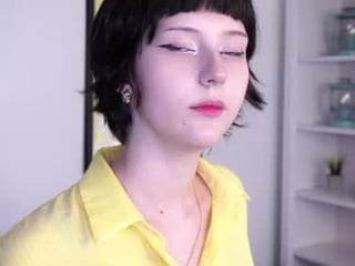 winniecohn 18 y. o. 