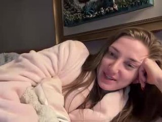 sweetlana23 23 y. o. domina cam girl loves dirty live sex in the chatroom