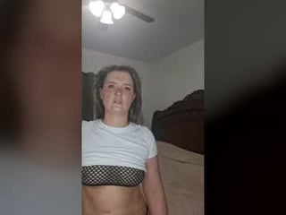 brunette_bby 23 y. o. 