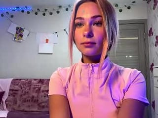kikixie 18 y. o. 