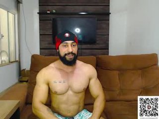 muscleweed420 31 y. o. cumshow with beautiful webcam couple online