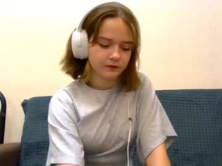 clementinaaures 18 y. o. cute cam girl enjoys ass penetration