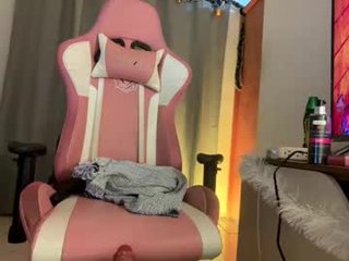 bellahoney__ 21 y. o. cam girl loves dirty fucking on camera