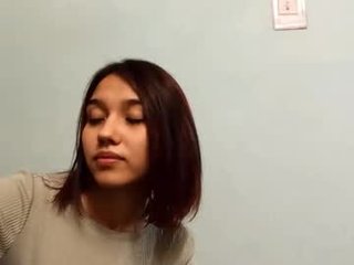 estellekirbo 18 y. o. asian cam girl shows perfect ass