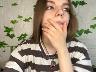 armandahaley 18 y. o. 
